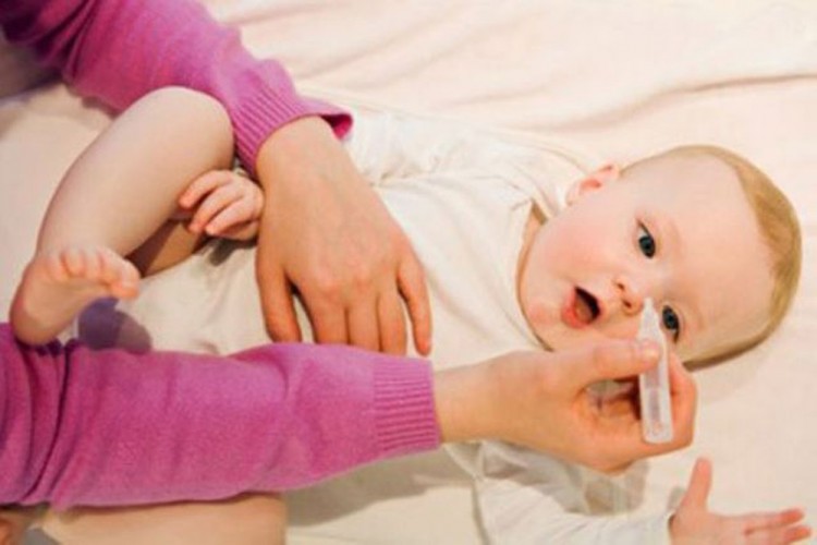 Trẻ sơ sinh bị ngạt mũi phải làm sao? Tư vấn từ chuyên gia sức khỏe