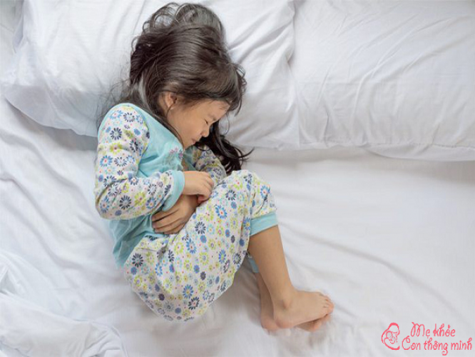 Bật mí 5 nguyên nhân phổ biến gây đau bụng quanh rốn ở trẻ