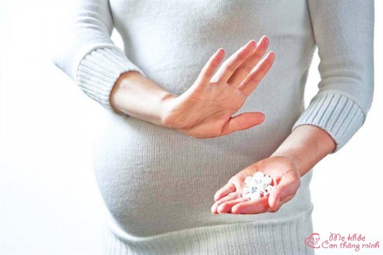Những loại thuốc bà bầu không được uống kẻo gây hại cho thai nhi