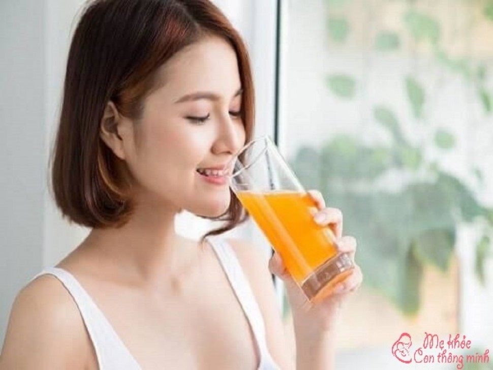 Tới tháng nên uống gì? 10 loại đồ uống cực ngon, cực bổ cho chị em