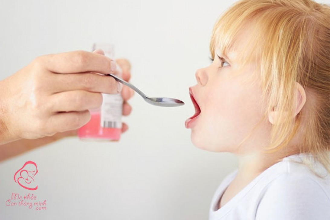 Bổ sung Vitamin tổng hợp cho bé trong bao lâu thì ngưng?
