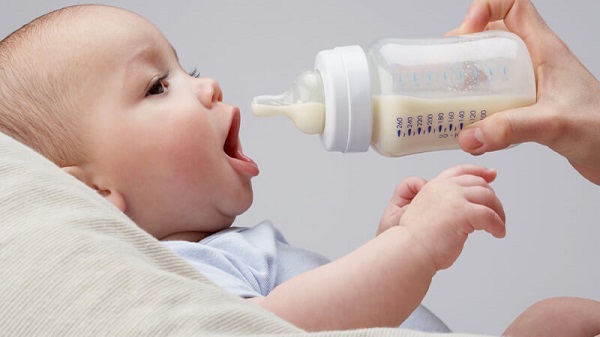trẻ bị tiêu chảy có được uống sữa không, trẻ bị tiêu chảy có được uống sữa tươi không, trẻ bị tiêu chảy có nên uống sữa tươi không, trẻ bị tiêu chảy có nên uống sữa hay không, bé bị tiêu chảy có nên uống sữa bột không, bé bị tiêu chảy có nên uống sữa chua không